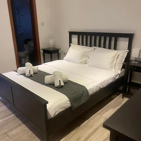 Penzion Duplex In St. Julians *